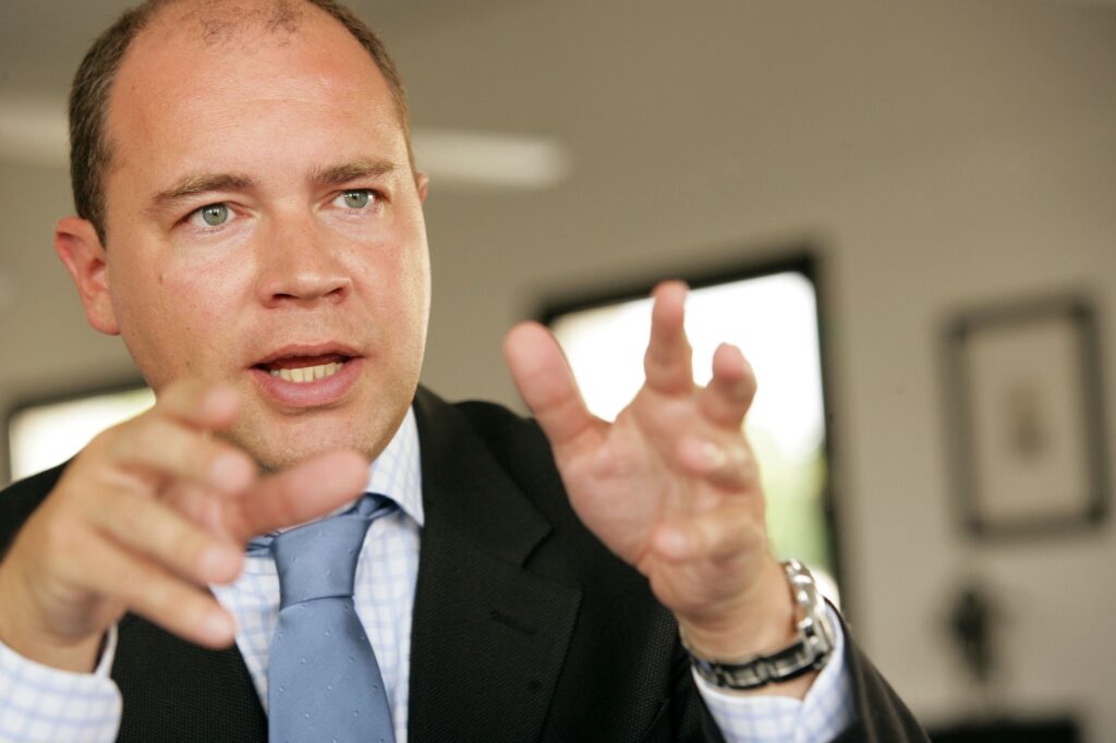 Ralph Dommermuth gestikuliert