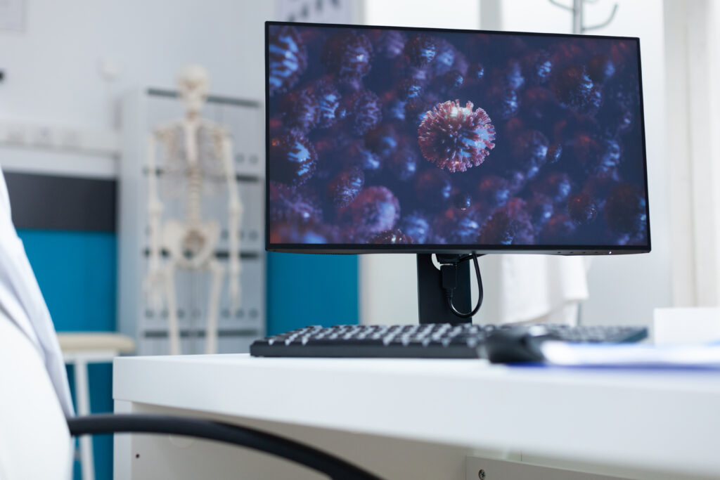 Bildschirm mit einem Virus dargestellt