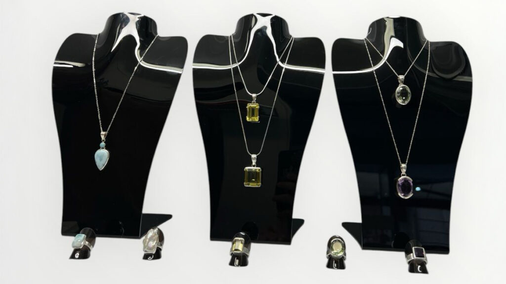 Schmuck und Edelsteine