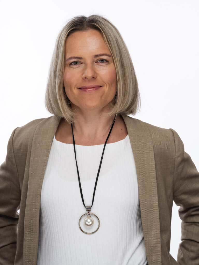 Kerstin Sommer, Expertin für authentische Sichtbarkeit, hilft introvertierten Coaches und Beraterinnen, ihr Business sichtbar zu machen und ihre Selbstpräsentation zu verbessern.