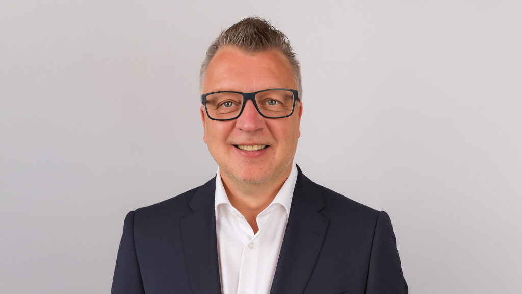 C & P Consulting GmbH setzt auf Mutoh-Drucktechnik und gesunde, umweltfreundliche Arbeitsplätze.